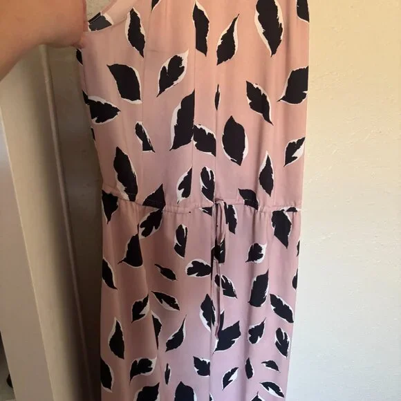 Size L LOFT Pink Feather Leaf cinch tie waist dress - Picture 3 of 6
